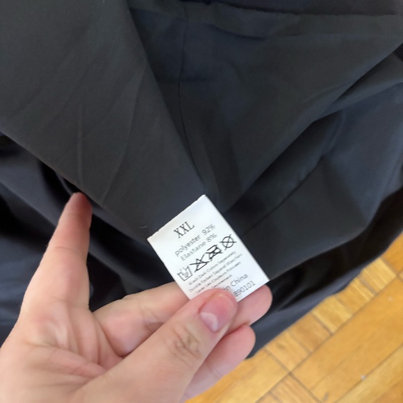 SUPER cute collard blazer jacket - white collar gold buttons * accepting offers - Picture 2 of 4